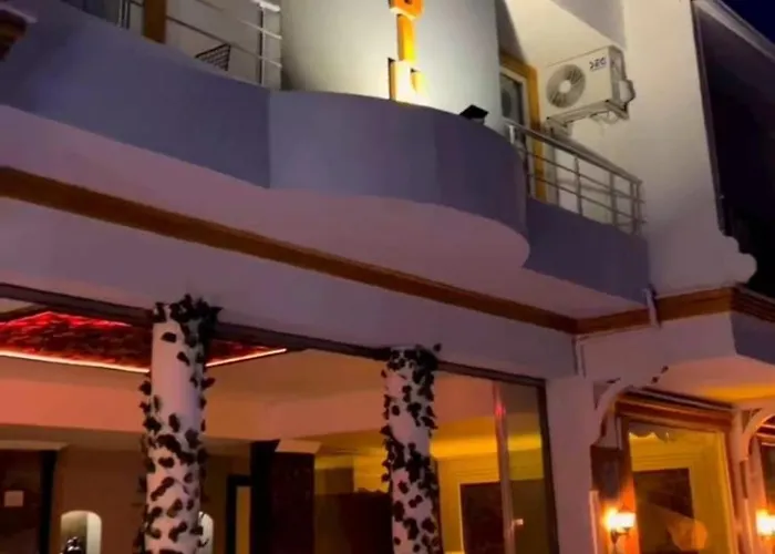 فندق مبيت وإفطار Dolunaydin Butik سيدي