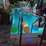 Dolunaydin Butik Bed & Breakfast
