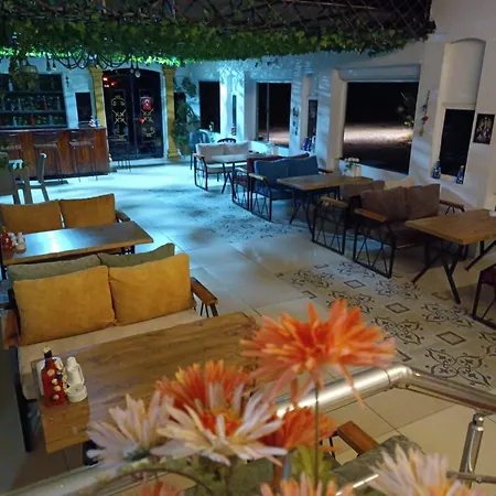 Dolunaydin Butik Bed & Breakfast